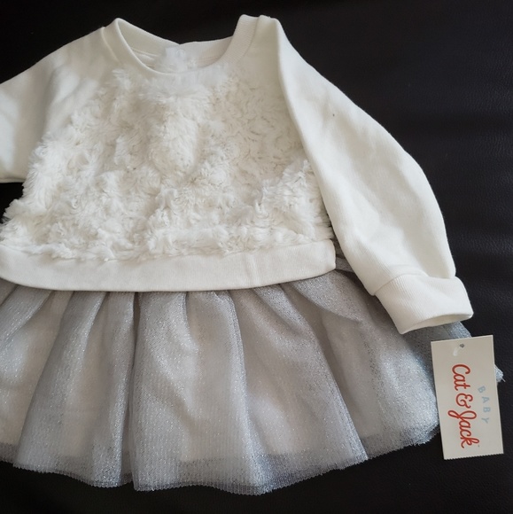 Cat & Jack cream colored baby dress - Picture 2 of 4